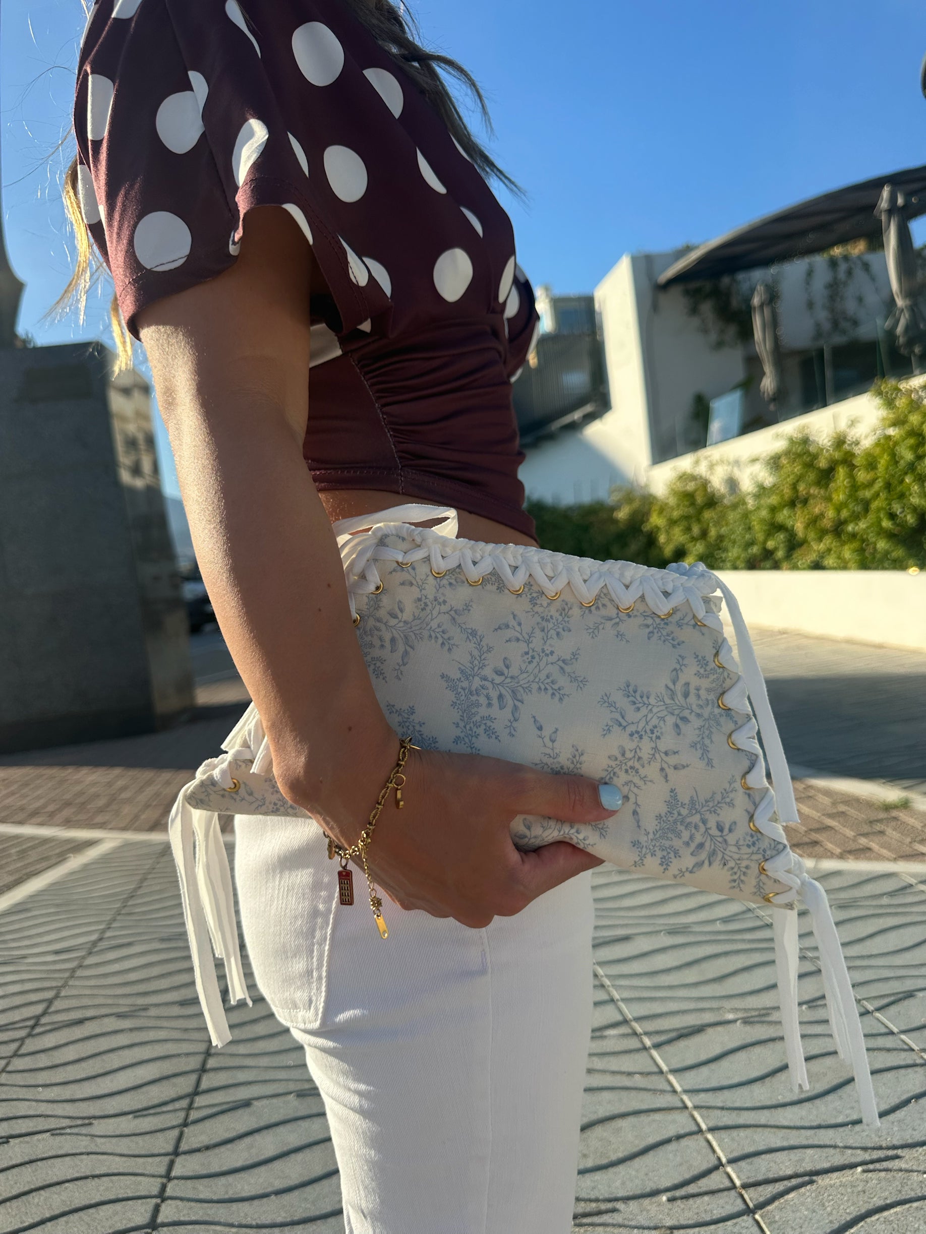 Bluebell Clutch